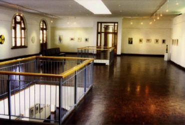 African Ton & Ton Show (2000), exhibition view